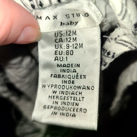 Max studio baby girl black and white romper - Picture 3 of 3